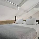 Modern Loft By Village * Lisboa